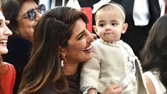 Priyanka Chopra's Daughter Malti Adorably Speaks Hindi with Nick Jonas; Internet Melts Over the Cute Moment Thumbnail