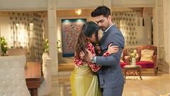 Yeh Rishta Kya Kehlata Hai: Armaan prevents mishap as Abhira stumbles, urges her to ditch heels Thumbnail