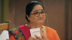 Anupamaa: Anupama rewards Leela’s hard work with her share of earnings Thumbnail