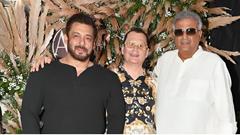 Salman Khan Amid Threats Joins Boney Kapoor, Tamannaah Bhatia, and Others at Andre Timmins Birthday Bash Thumbnail