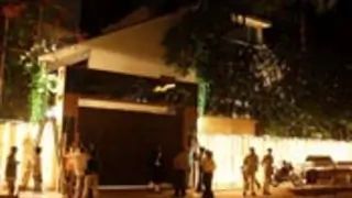 Preparations at Aishwarya Rai and Abhishek Bachchan's residence Thumbnail