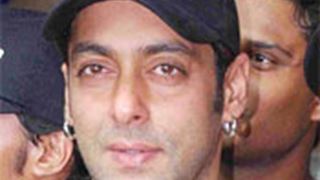 Salman's hearing postponed till Wednesday Thumbnail