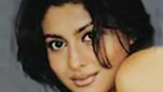 Jaya Bhattacharya entering Banoo Main Teri Dulhann Thumbnail