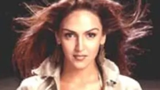 Esha brightens up dull 'Darling'