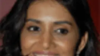 'We are two butterflies happily dancing on stage' - Sonali Kulkarni Thumbnail