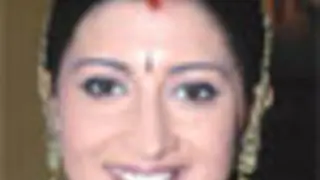 'I sit and pen 3 different angles to my 3 stories'-Smriti Irani Thumbnail