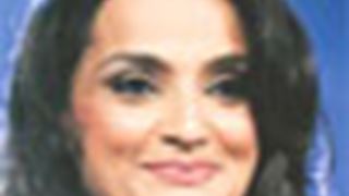 Rajeshwari Sachdev walks away with the Cake...