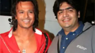 Anti-alcohol anthem from Anand and Vivek Oberoi! Thumbnail
