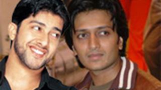 Ritesh & Aftab say to each other - DE TAALI