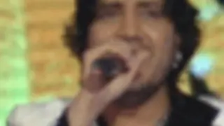 Mika gets teary-eyed as he flirts with Urmila... Thumbnail