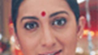 'I thank my fans for being a special part of my life' - Smriti Irani
