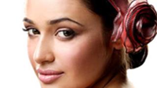 I have no problem wearing hot costumes  Yuvika Chaudhary Thumbnail