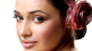 I have no problem wearing hot costumes  Yuvika Chaudhary