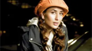 The Diva turns into a glamorous Devi!