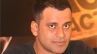 It's Bajpayee for Manoj! Thumbnail