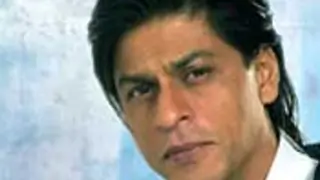 Shahrukh to continue smoking