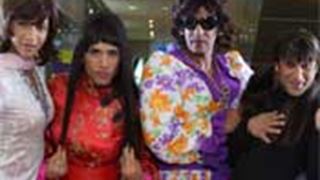 Golmaal lads Cross Dress!! Thumbnail