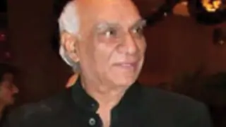 Mr.Yash Chopra recieved FIAPF Award.