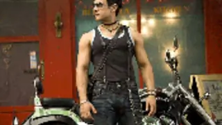 Knock! Knock! B-town's new hottie here.