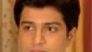 'I want to take up Hindi shows' -  Ashutosh Kulkarni Thumbnail