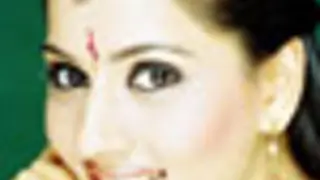 Kanchi Kaul, the new Soni in Maayka...