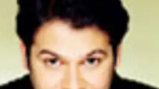 'Comedy keeps your mood better' - Suresh Menon Thumbnail