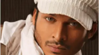 Akshaye Kapoor is back and how!!
