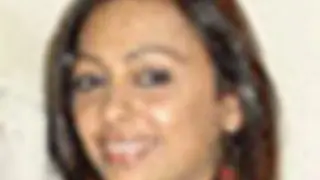 Ashita Dhawan bowled over by SRK's charisma..