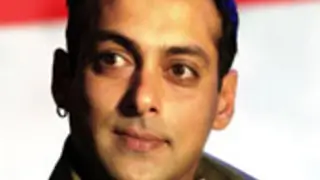 Chopra's ropes in other Khan's too