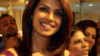Priyanka Chopra Visits Ferragamo Boutique in Mumbai Thumbnail