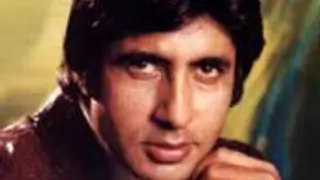 I refrain from excessive commentary on films: Amitabh