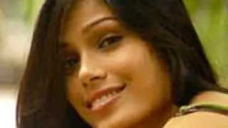 Madhur Bhandankar finds an admirer in Freida! Thumbnail