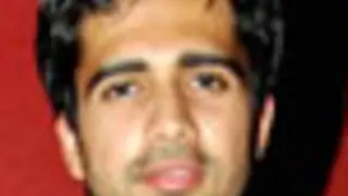 Avinash  Sachdev gets royally treated... Thumbnail