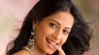 'I can eat three burgers at a time' - Dimple Jhangiani Thumbnail