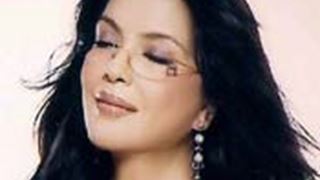 Zeenat Aman to do a Chura liya encore! thumbnail