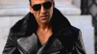 It's 3 Idiots for Akshay Kumar!