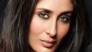 Kareena miffed at comparision with Katrina Thumbnail