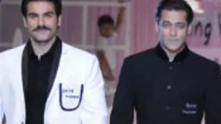 Moustache - e- Salman? Thumbnail