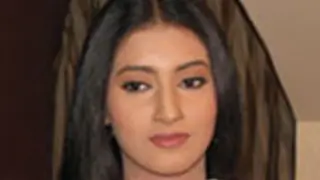'My mom won't let me pierce my belly button' -  Additi Gupta Thumbnail