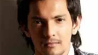 Aditya Narayan's gift to Vikram Bhatt Thumbnail