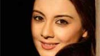 Minissha plays - a school kid? thumbnail