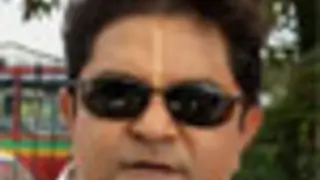 Ashiesh Roy in SAB's Mr. and Mrs. Sharma Allahabad Waale thumbnail