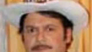 Suresh Menon to do a 'Quick Gun Murugan' in Maniben.com Thumbnail