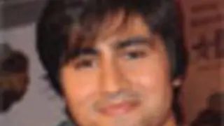 'I'm too small to define love' - Harshad Chopra Thumbnail