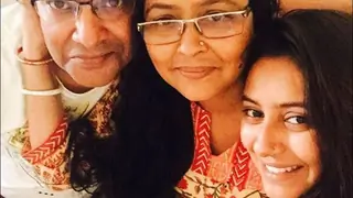 Pratyusha Banerjee's parents demand re-investigation of case Thumbnail