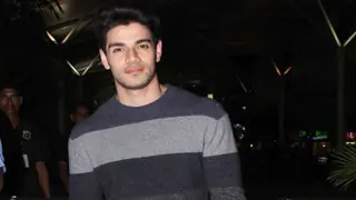 See who is Sooraj Pancholi's 'IMPORTANT PART OF LIFE' Thumbnail