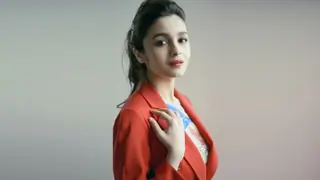 Alia Bhatt talks about RELATIONSHIP!! Thumbnail