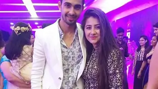 Already, Abhishek Verma aka Adi is MISSING Aditi Bhatia aka Ruhi a LOT..! Thumbnail