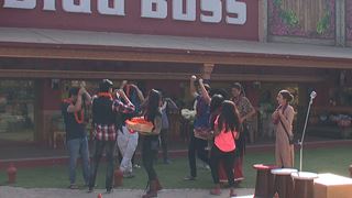 #BB10: Fight for the FIRST CAPTAINCY task in the Bigg Boss House!