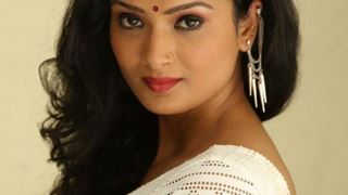 Ishita Vyas to play a BATWOMAN in 'Nagarjun-Ek Yoddha' thumbnail